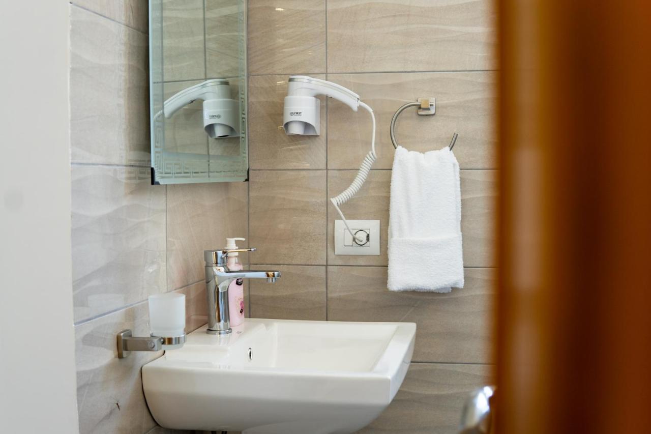 Alsara Guesthouse Gjirokastra Zewnętrze zdjęcie