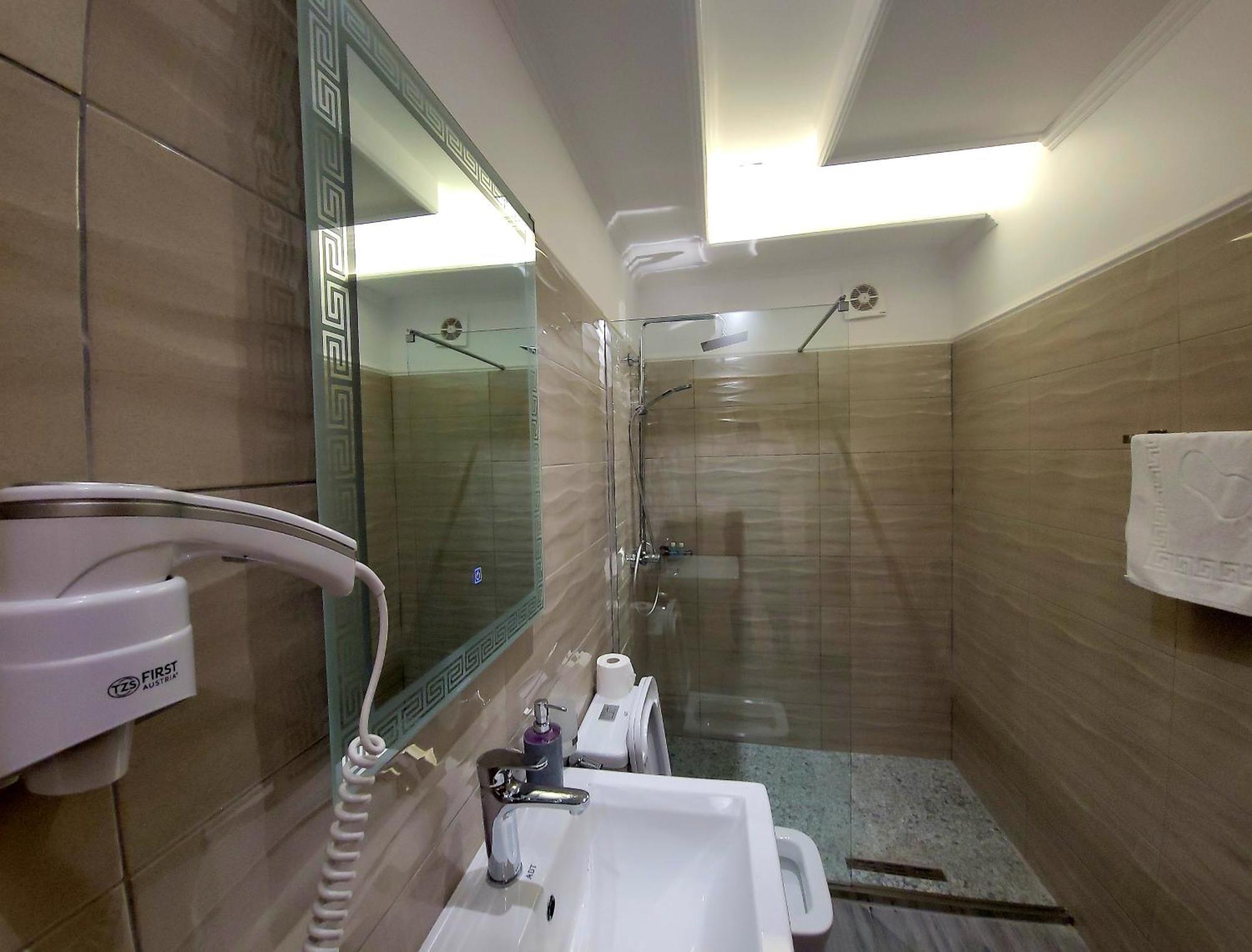 Alsara Guesthouse Gjirokastra Pokój zdjęcie
